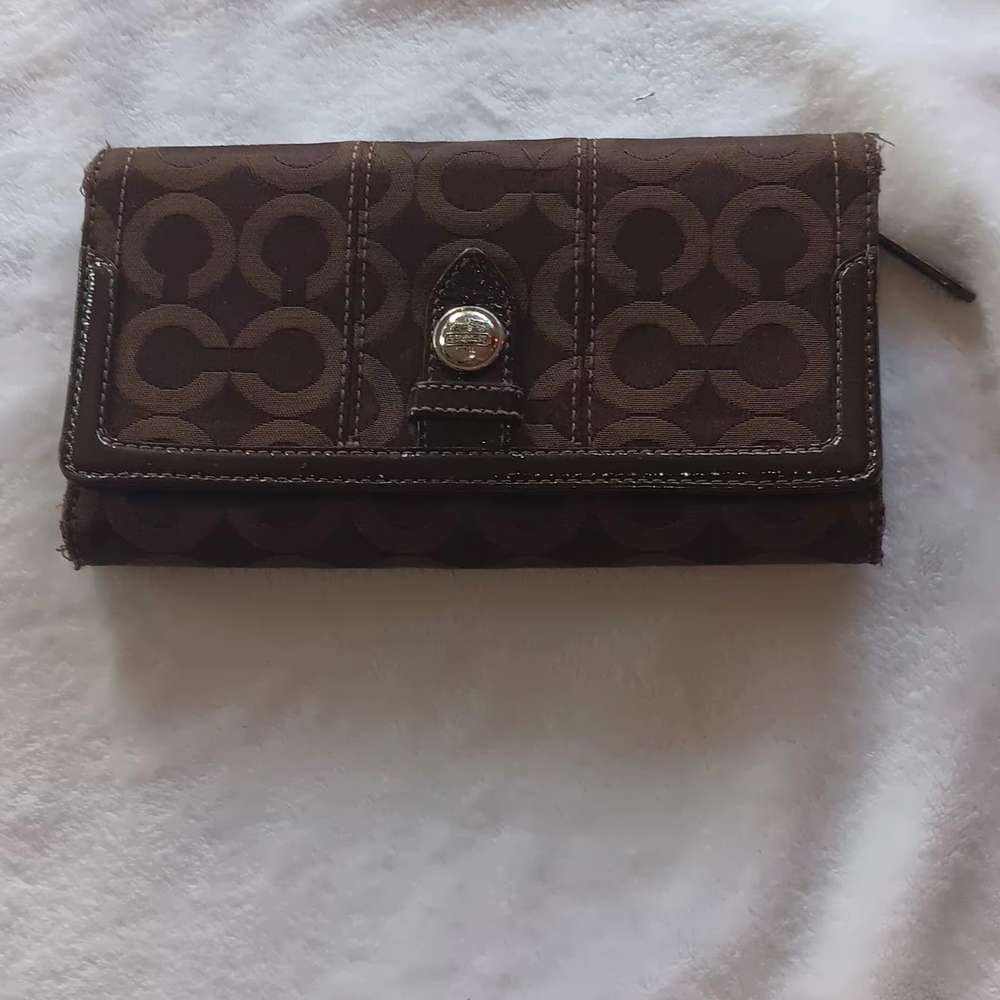 Coach Signature Clutch Wallet
